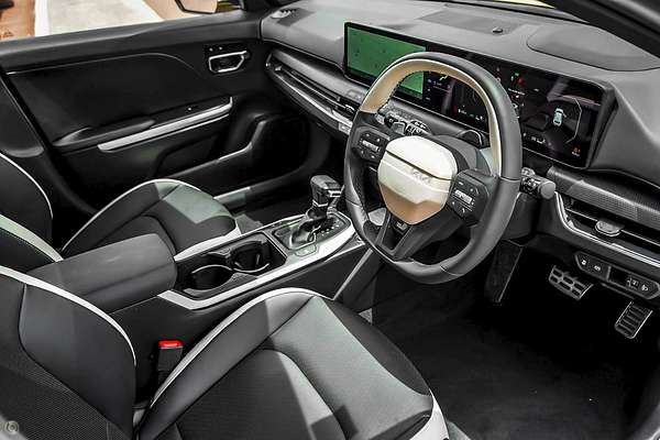 2026 Kia K4 GT-Line CL4m thumb-5
