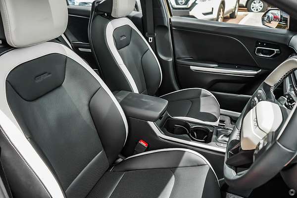 2026 Kia K4 GT-Line CL4m thumb-7
