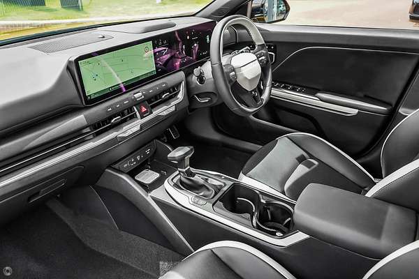 2026 Kia K4 GT-Line CL4m thumb-8