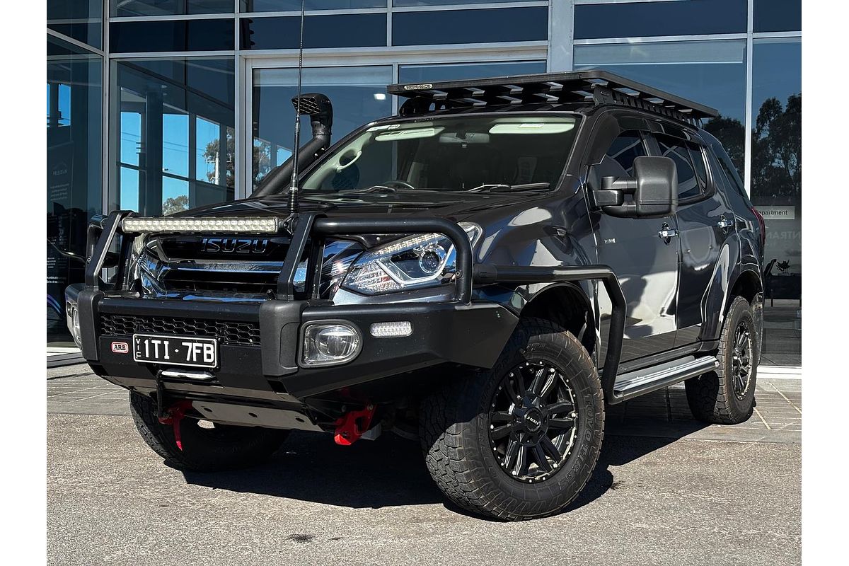 2021 Isuzu MU-X LS-T