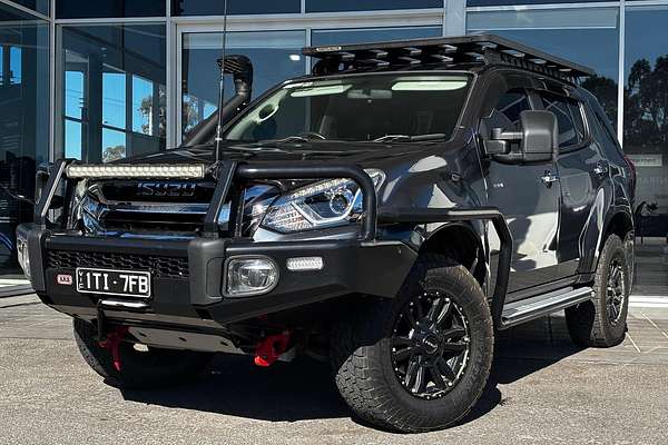 2021 Isuzu MU-X LS-T