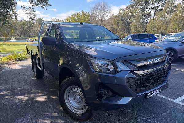 2025 Isuzu D-MAX SX 4X4