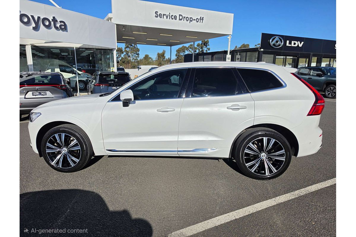2022 Volvo XC60 B5 Inscription