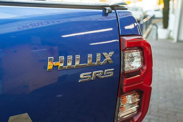 2021 Toyota Hilux SR5 GUN126R 4X4 thumb-12