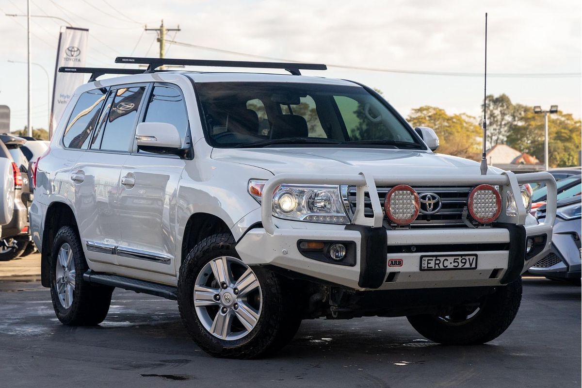 2015 Toyota Landcruiser Sahara VDJ200R