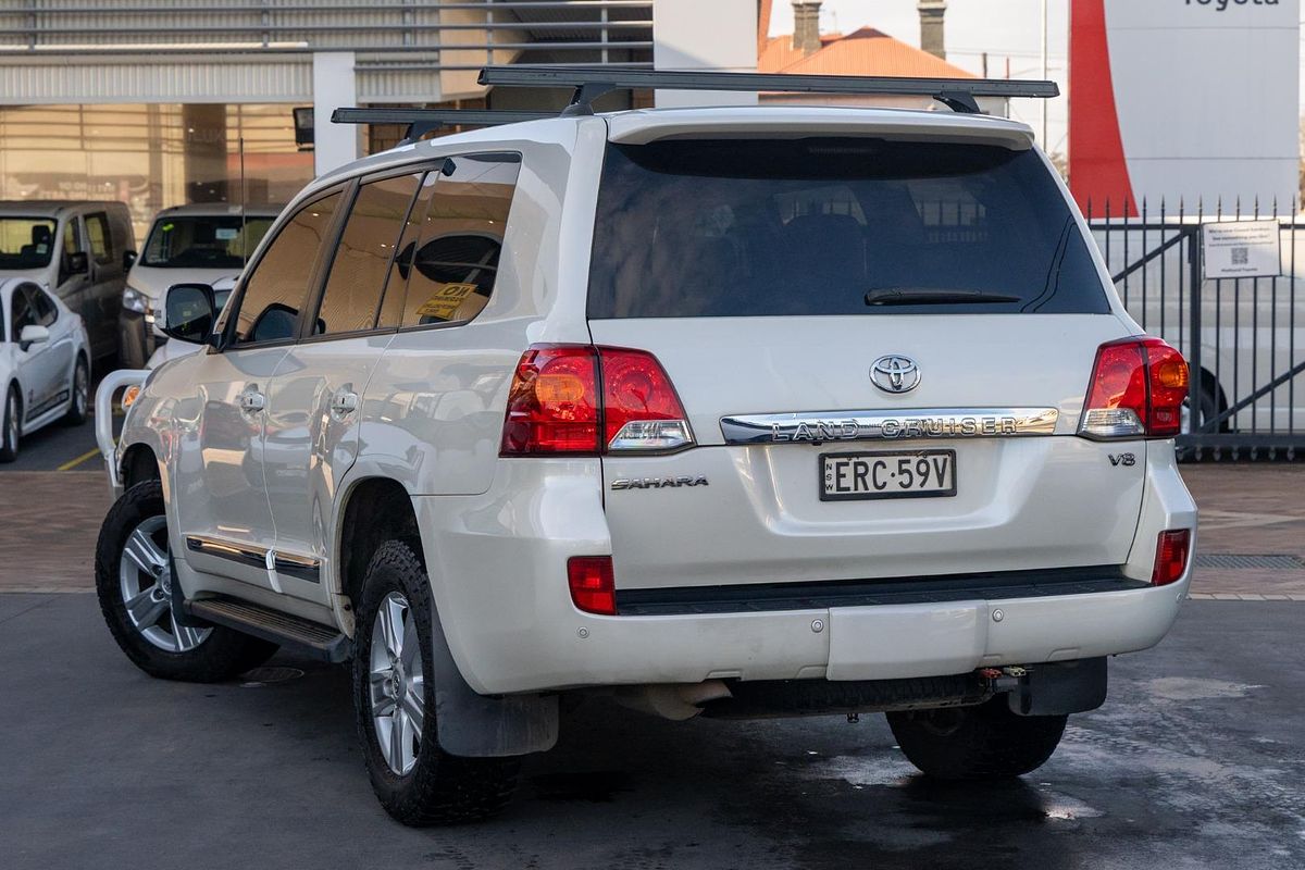 2015 Toyota Landcruiser Sahara VDJ200R