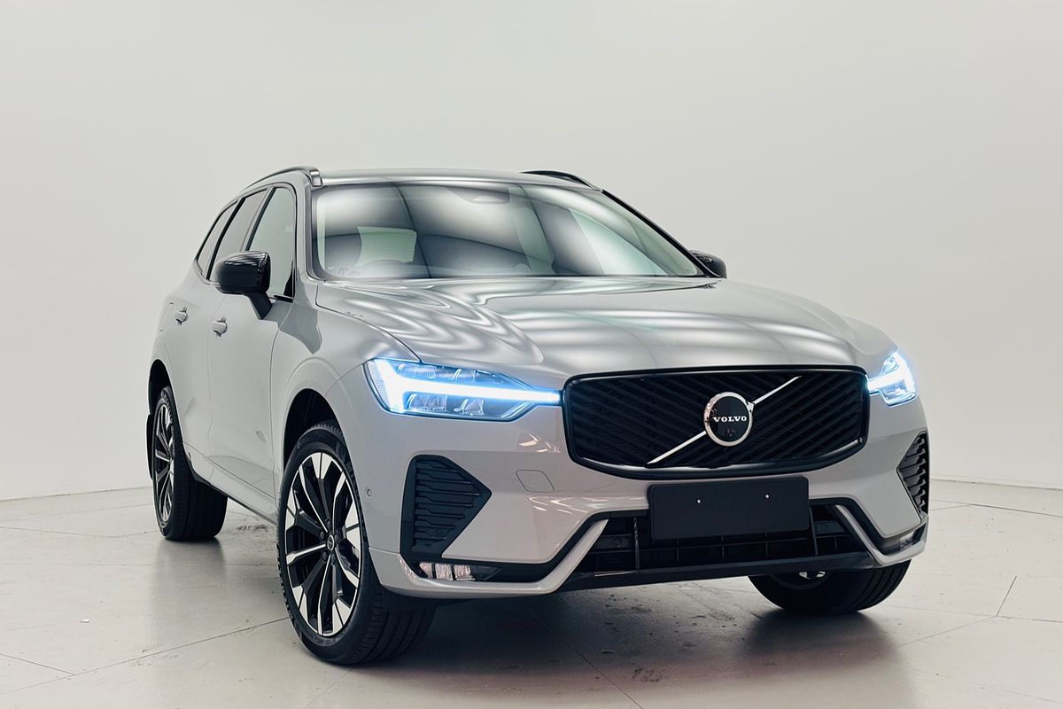 2025 Volvo XC60 Ultra B5 Dark