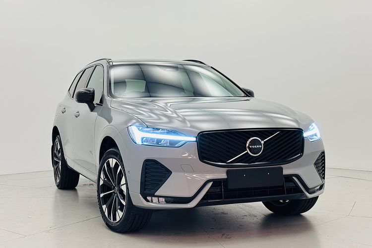 2025 Volvo XC60 Ultra B5 Dark