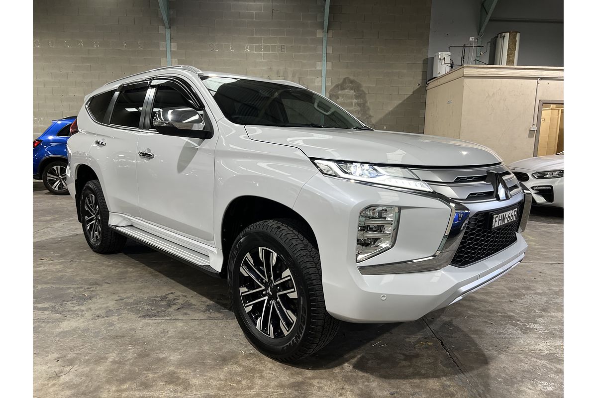 2022 Mitsubishi Pajero Sport GLS QF
