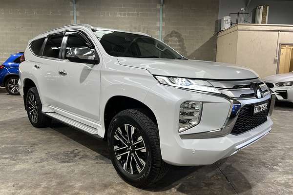 2022 Mitsubishi Pajero Sport GLS QF