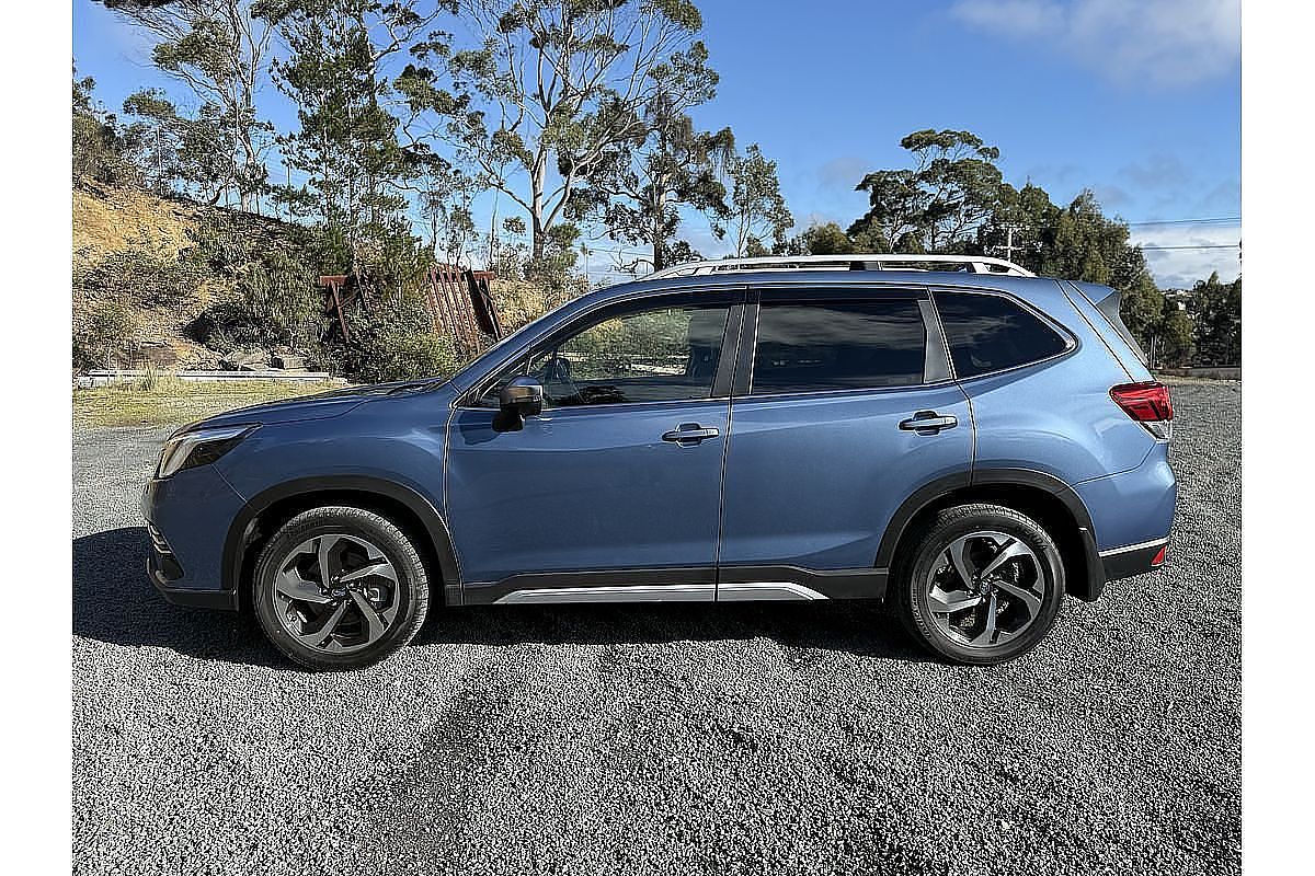 2022 Subaru Forester 2.5i-S S5