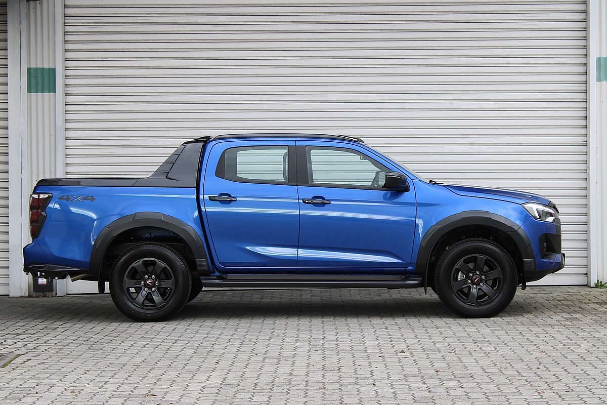 2025 Isuzu D-MAX X-TERRAIN 4X4
