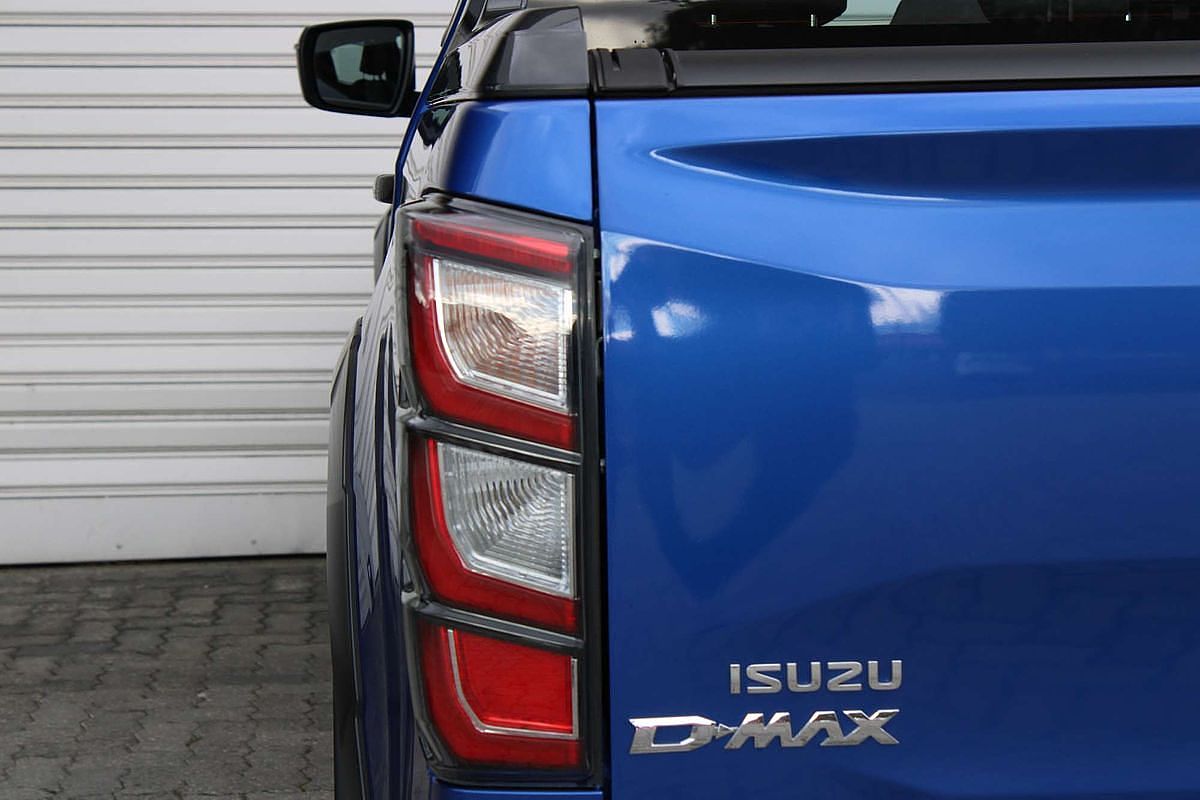 2025 Isuzu D-MAX X-TERRAIN 4X4