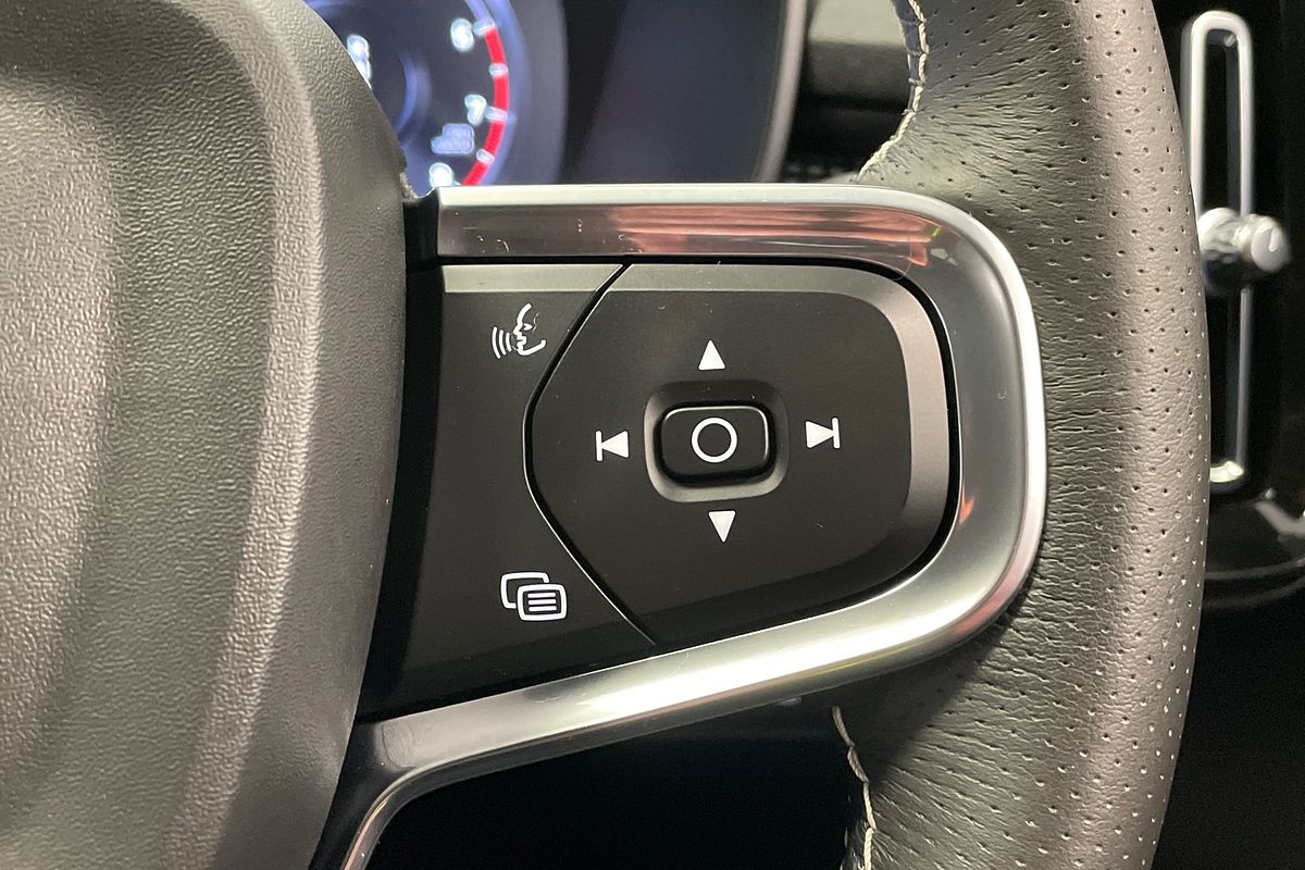 2021 Volvo Unknown