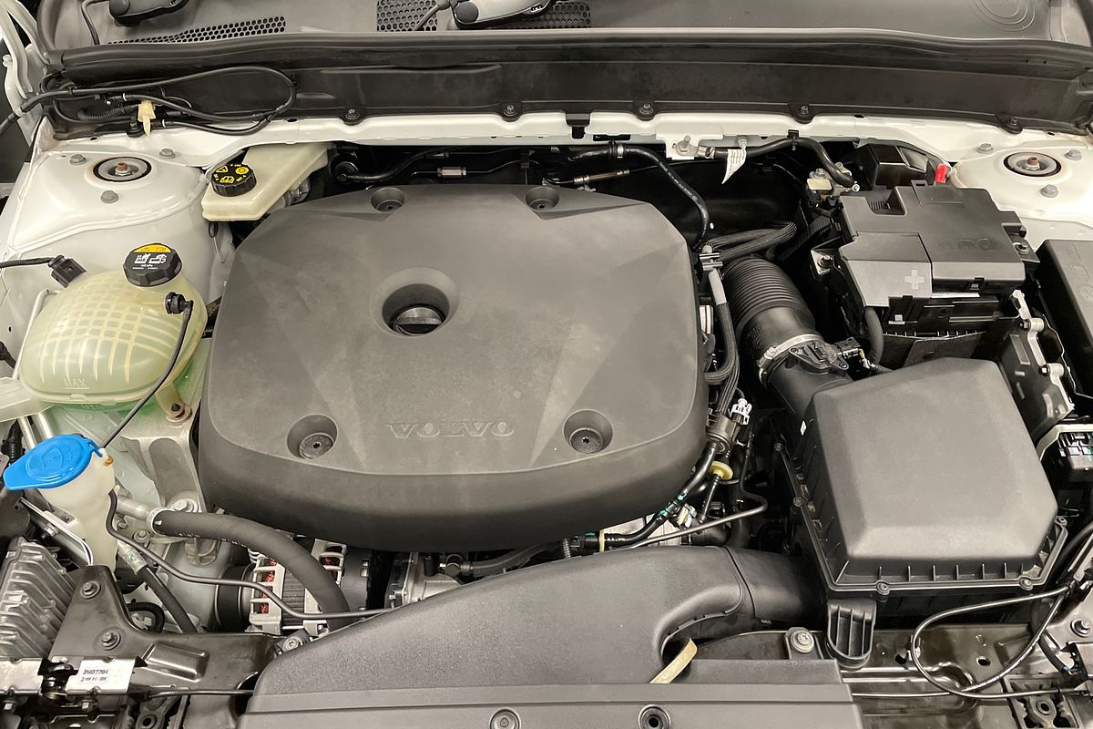 2021 Volvo Unknown