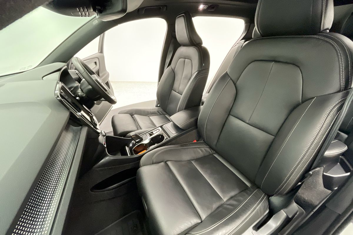 2021 Volvo Unknown