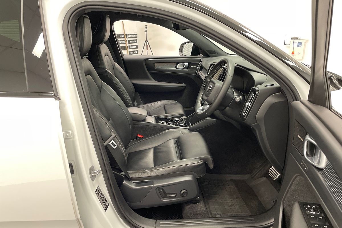 2021 Volvo Unknown