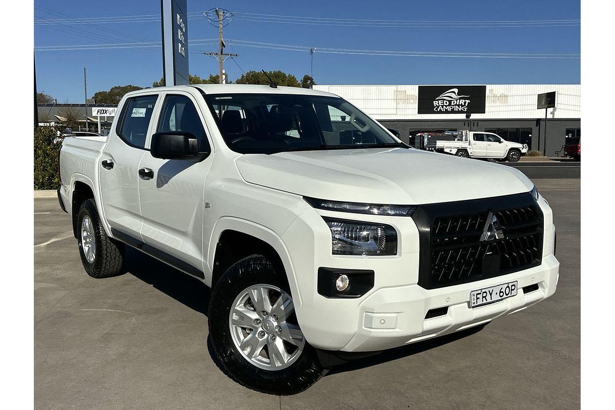 2025 Mitsubishi Triton GLX MV 4X4