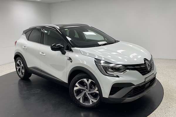 2022 Renault Captur R.S. Line XJB