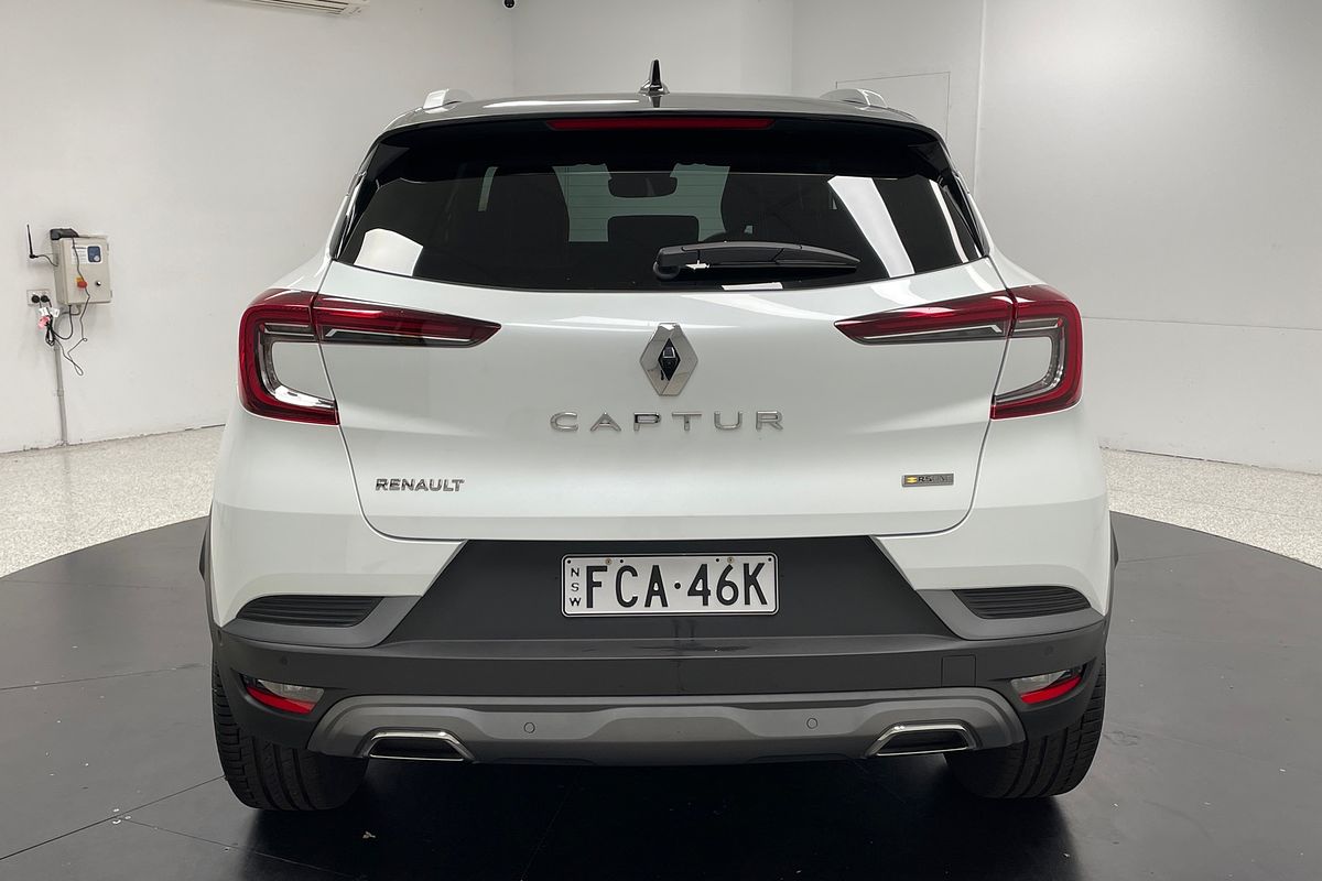 2022 Renault Captur R.S. Line XJB