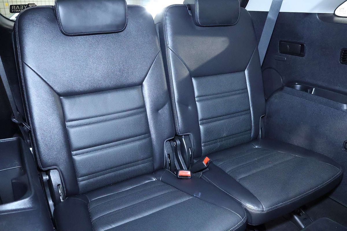 2019 Kia Sorento SLi UM