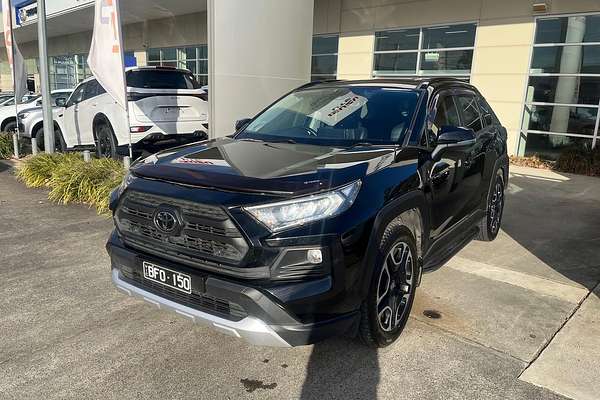 2020 Toyota RAV4 Edge AXAA54R
