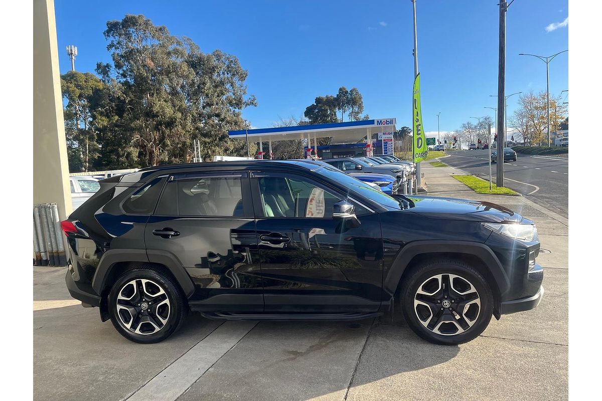 2020 Toyota RAV4 Edge AXAA54R