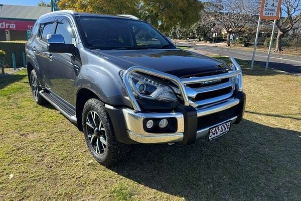 2021 Isuzu MU-X LS-T