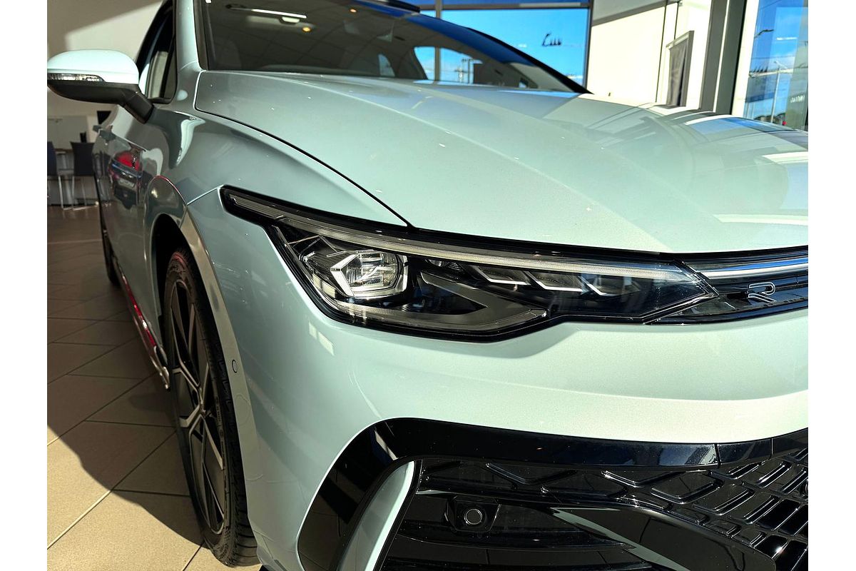 2025 Volkswagen Golf 110TSI R-Line 8.5