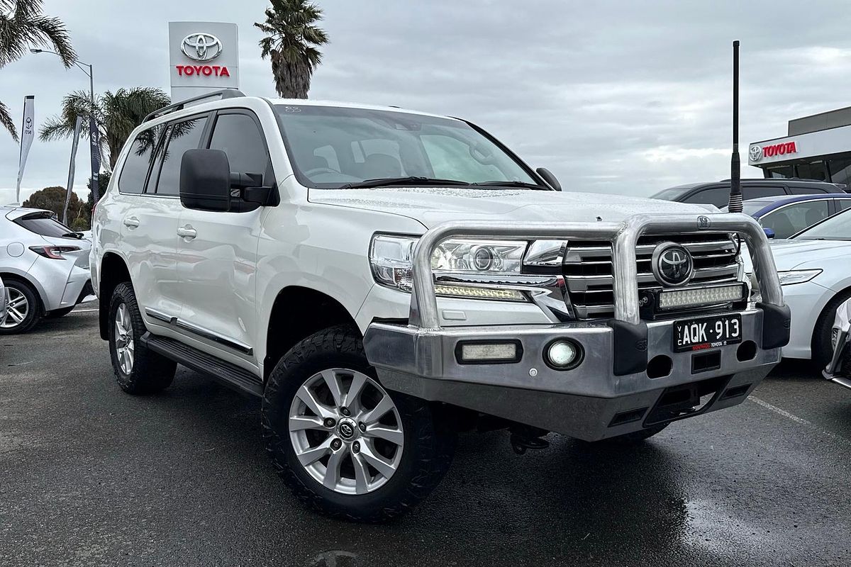 2017 Toyota Landcruiser Sahara VDJ200R