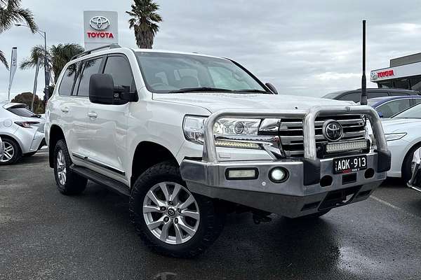 2017 Toyota Landcruiser Sahara VDJ200R