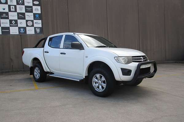 2015 Mitsubishi Triton GLX MQ 4X4