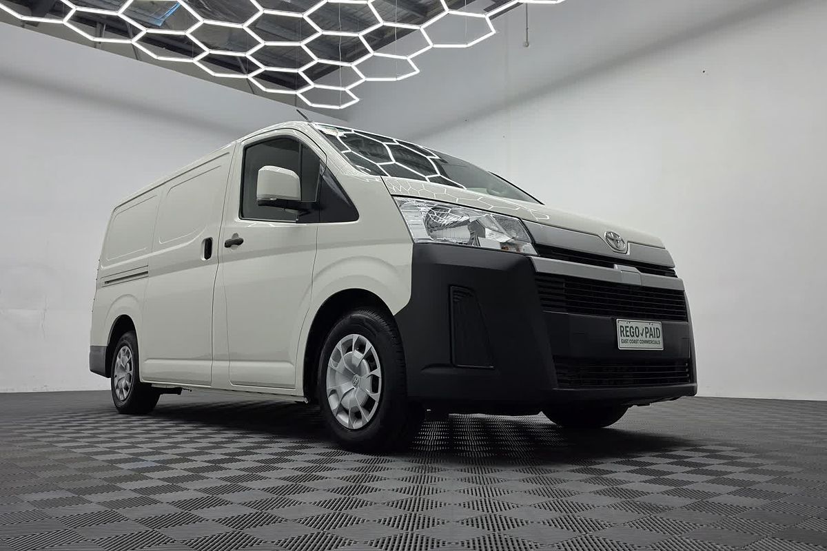 2021 Toyota Hiace GDH300R LWB image 8