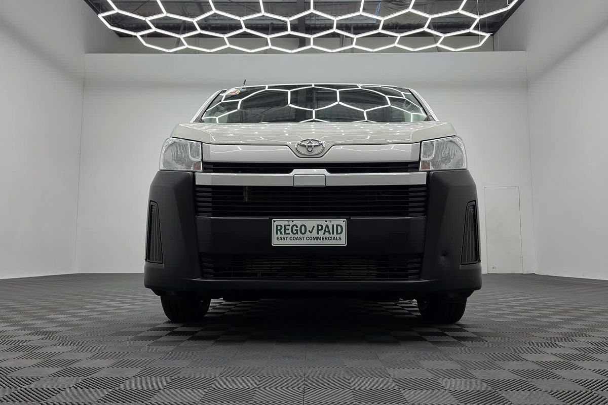 2021 Toyota Hiace GDH300R LWB image 9