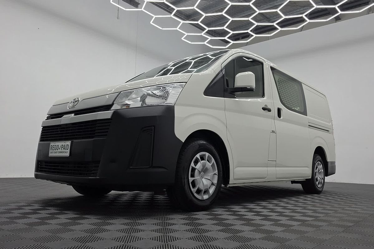 2021 Toyota Hiace GDH300R LWB image 10