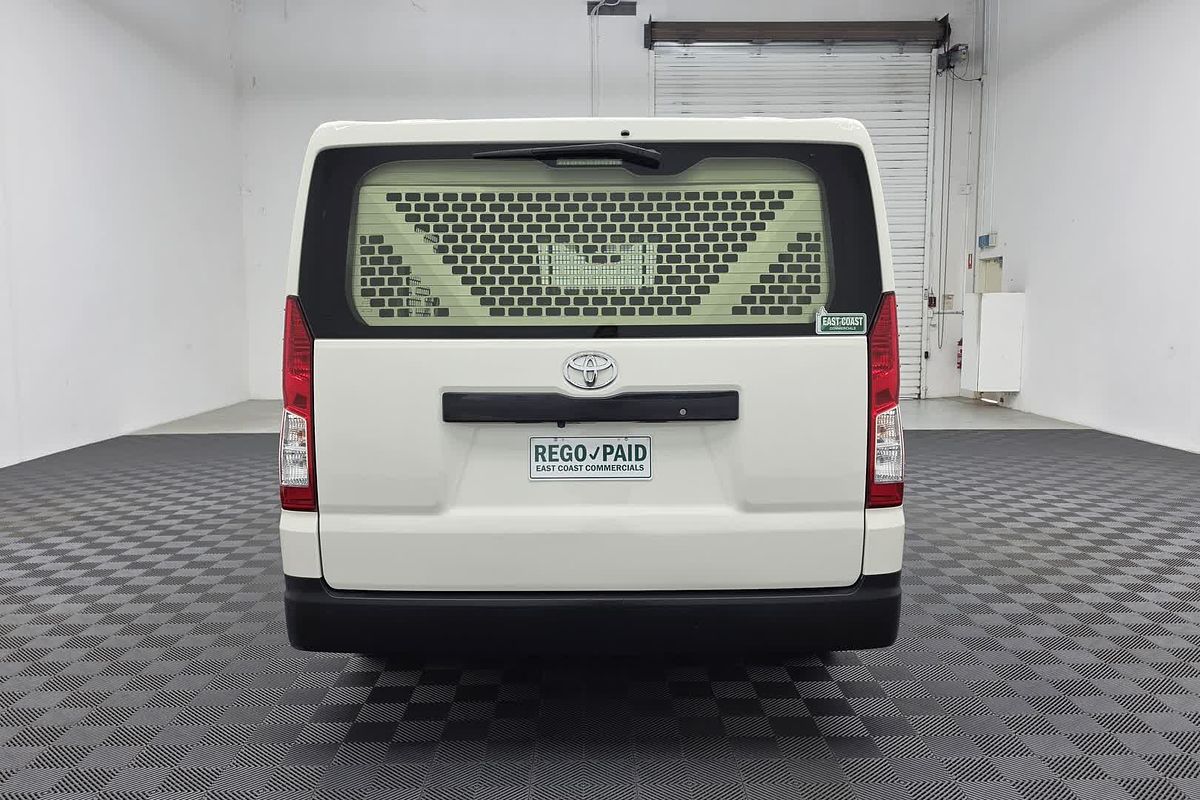 2021 Toyota Hiace GDH300R LWB image 15
