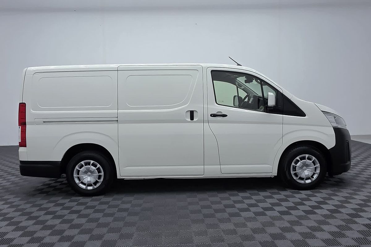 2021 Toyota Hiace GDH300R LWB image 17