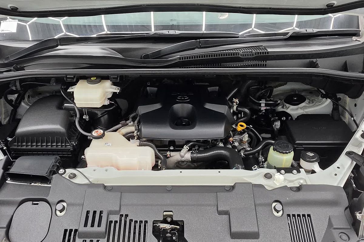 2021 Toyota Hiace GDH300R LWB image 20