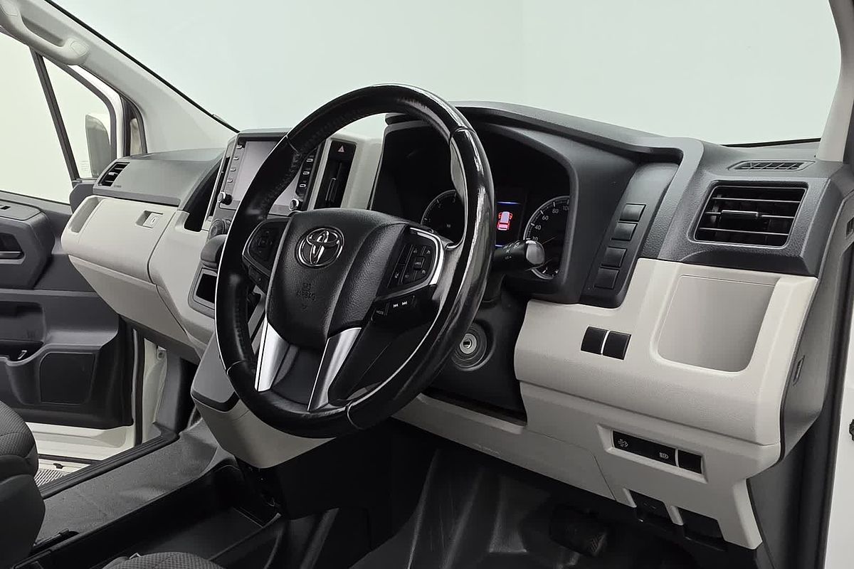 2021 Toyota Hiace GDH300R LWB image 21