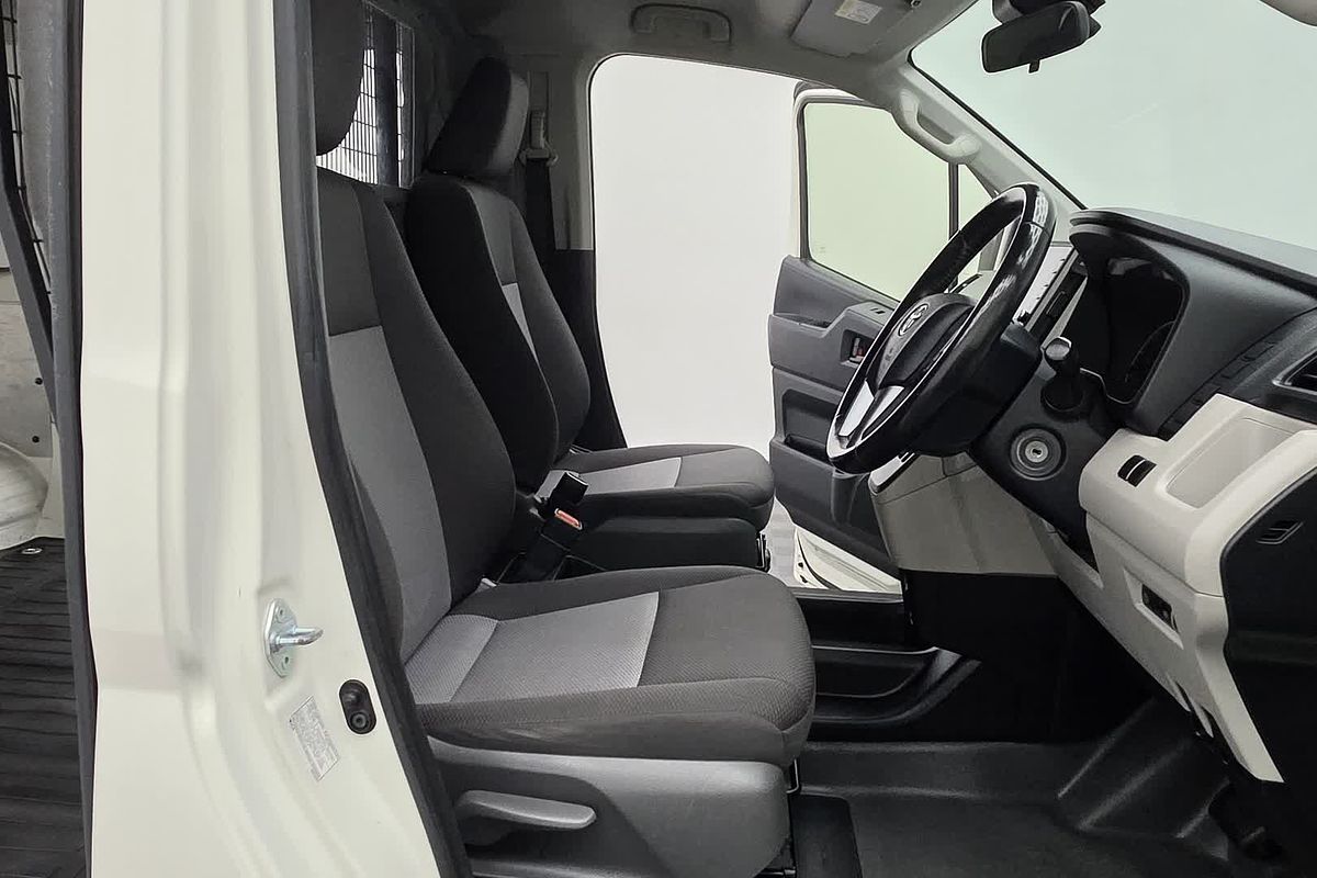 2021 Toyota Hiace GDH300R LWB image 22