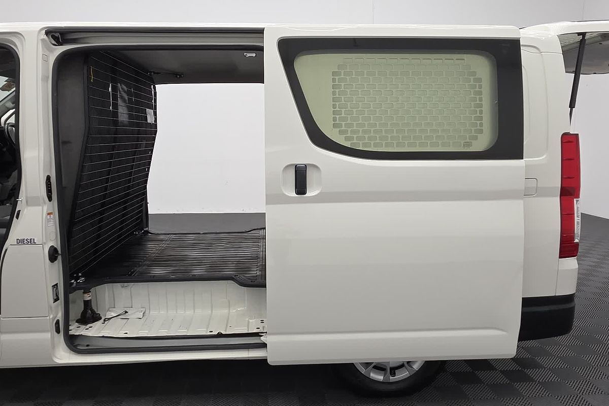 2021 Toyota Hiace GDH300R LWB image 28