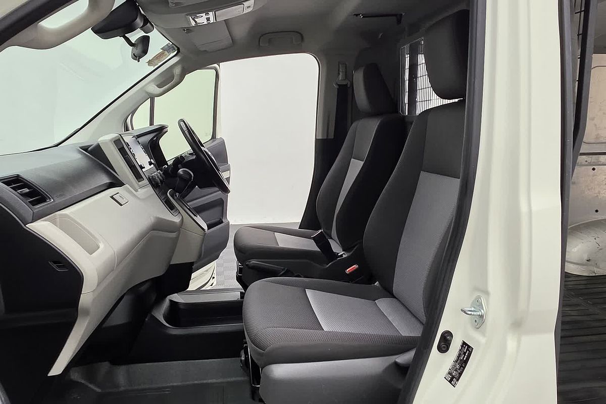 2021 Toyota Hiace GDH300R LWB image 31