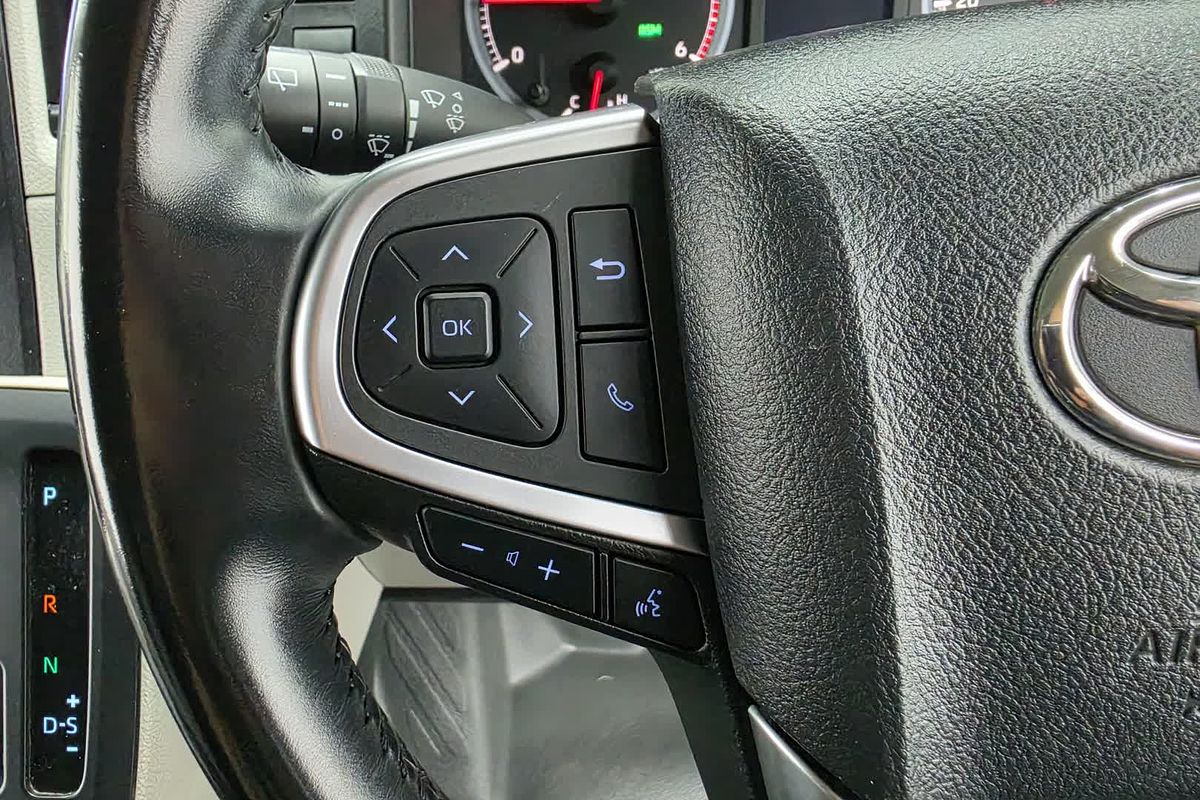 2021 Toyota Hiace GDH300R LWB image 37