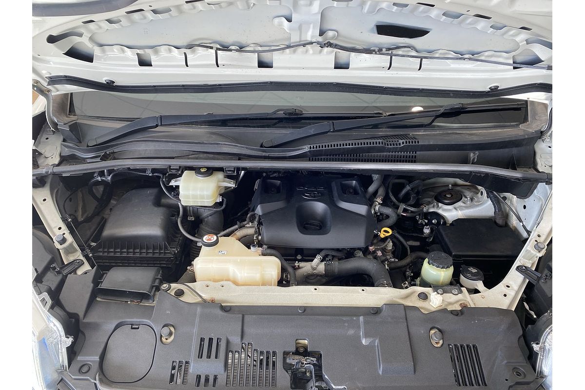 2019 Toyota Hiace Commuter GDH322R ELWB High Roof