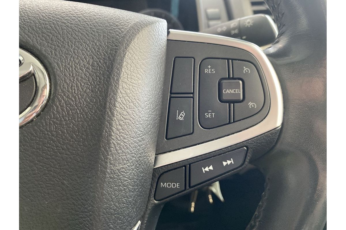 2019 Toyota Hiace Commuter GDH322R ELWB High Roof