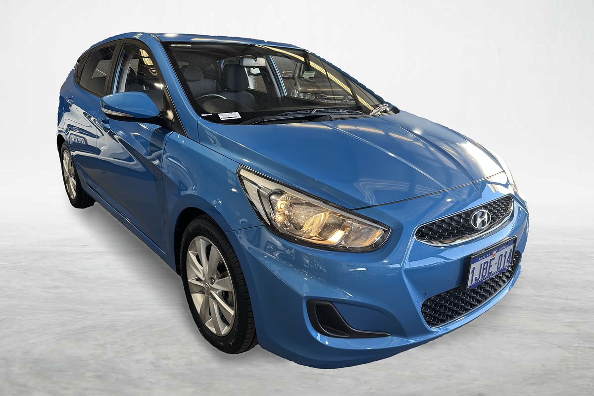2019 Hyundai Accent Sport RB6