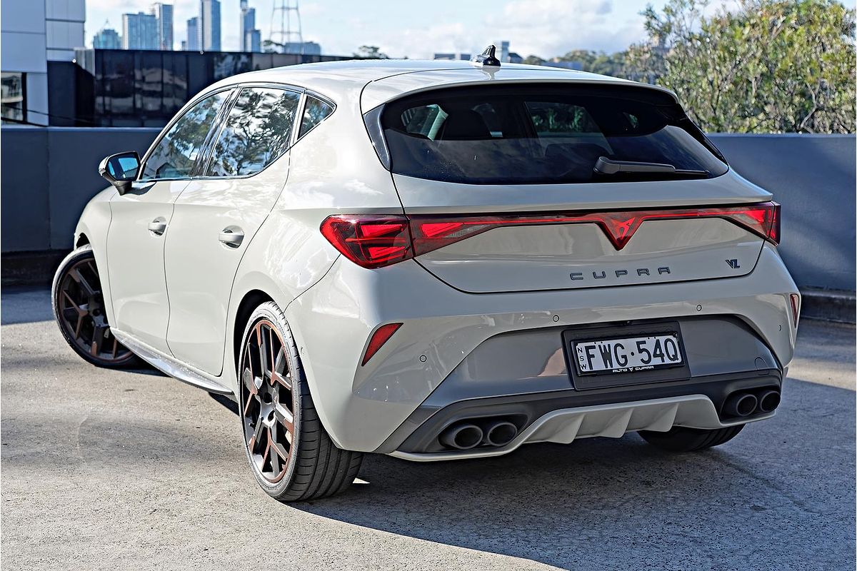 2025 CUPRA Leon VZx KL
