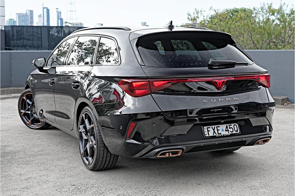 2025 CUPRA Leon VZe KL