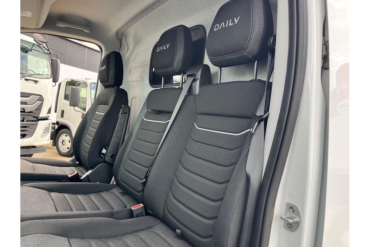 2025 IVECO Daily 35S14V image 20