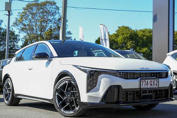 2025 Kia K4 GT-Line CL4m